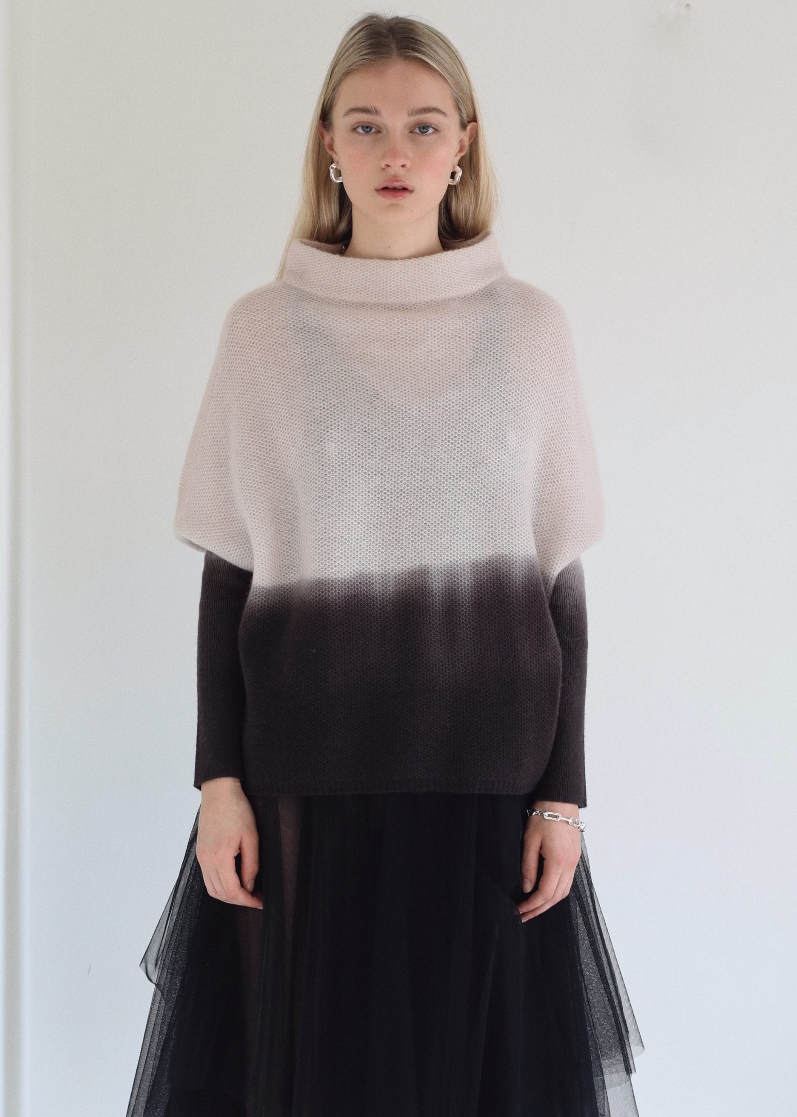 Honey Cashmere Sweater in Day Dream / Black Ombre