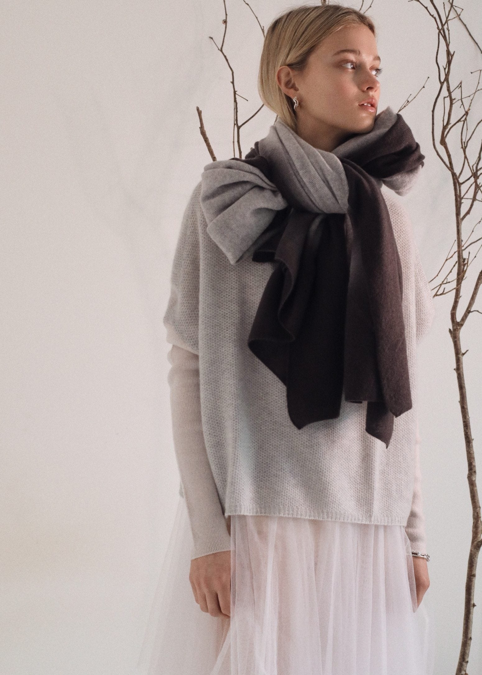 Orla Cashmere Scarf in Sanderling / Umber Ombre