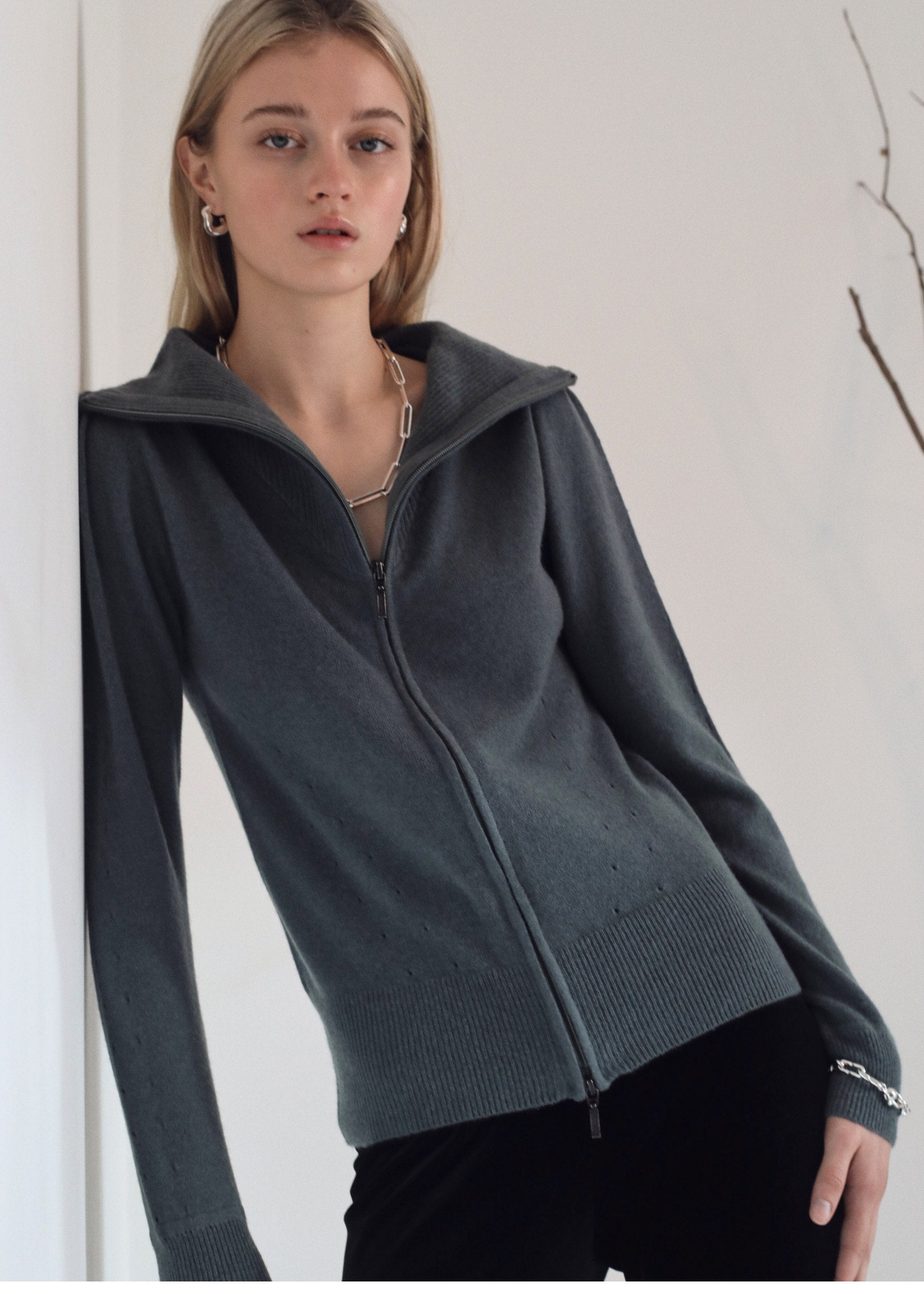 Fira Cashmere Zip Cardigan in Greyling