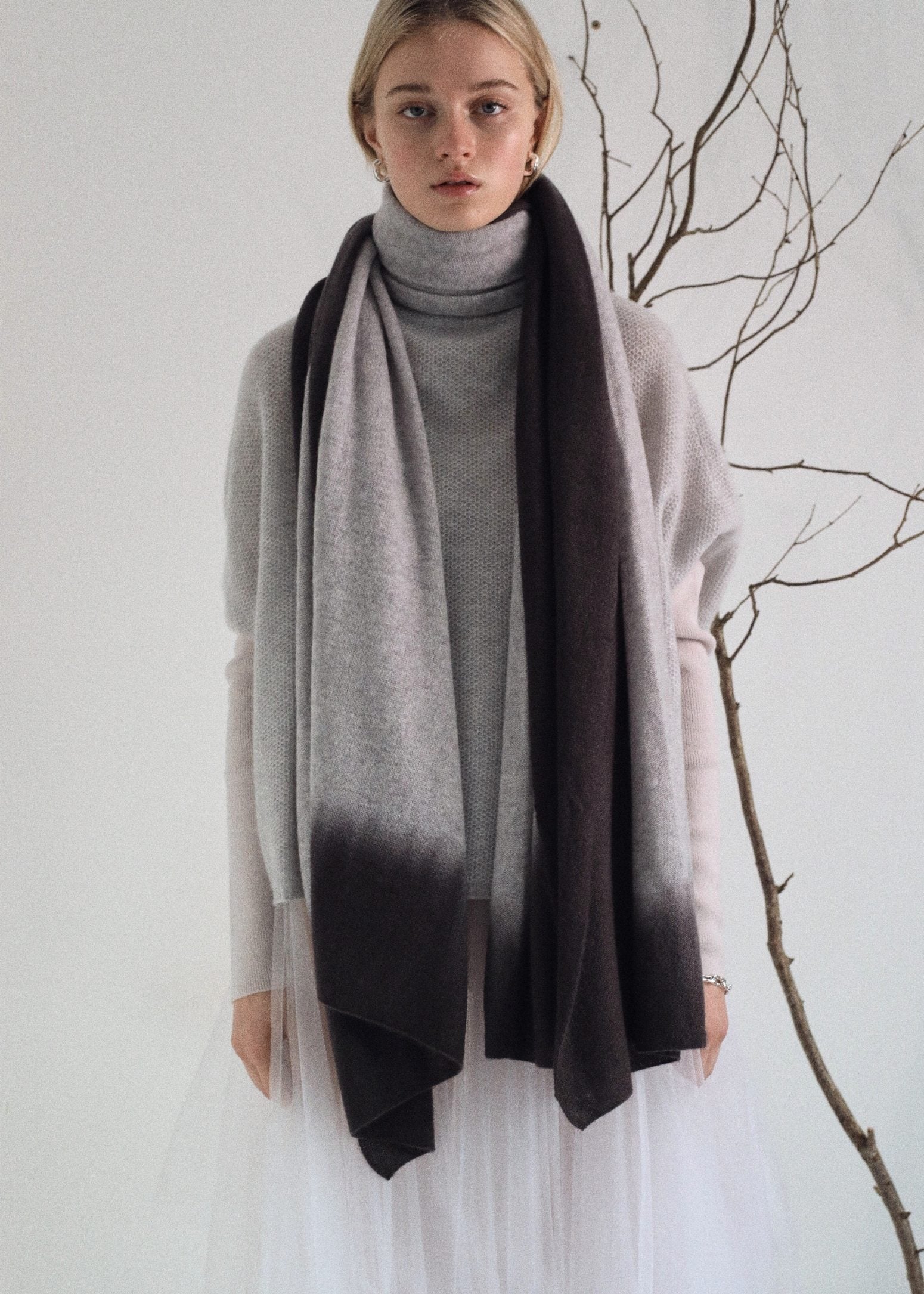 Orla Cashmere Scarf in Sanderling / Umber Ombre