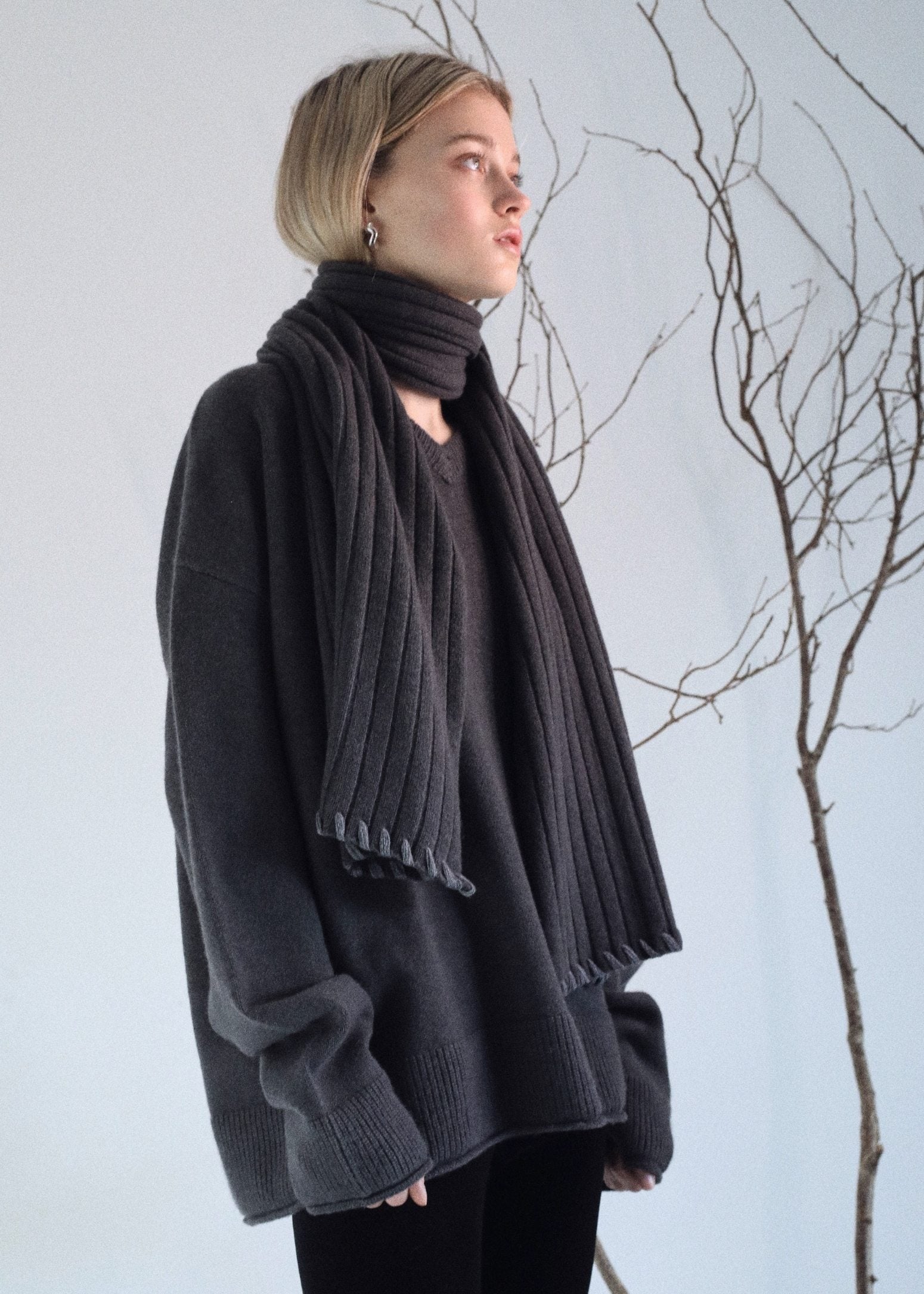 Evan Cashmere Scarf in Umber / Smog