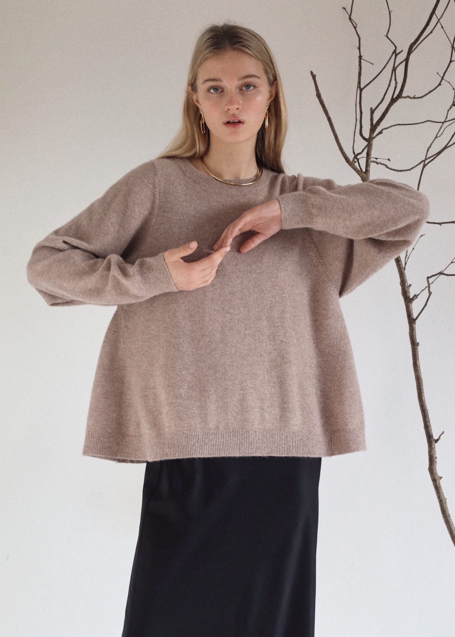 Amira Cashmere Sweater in Feather