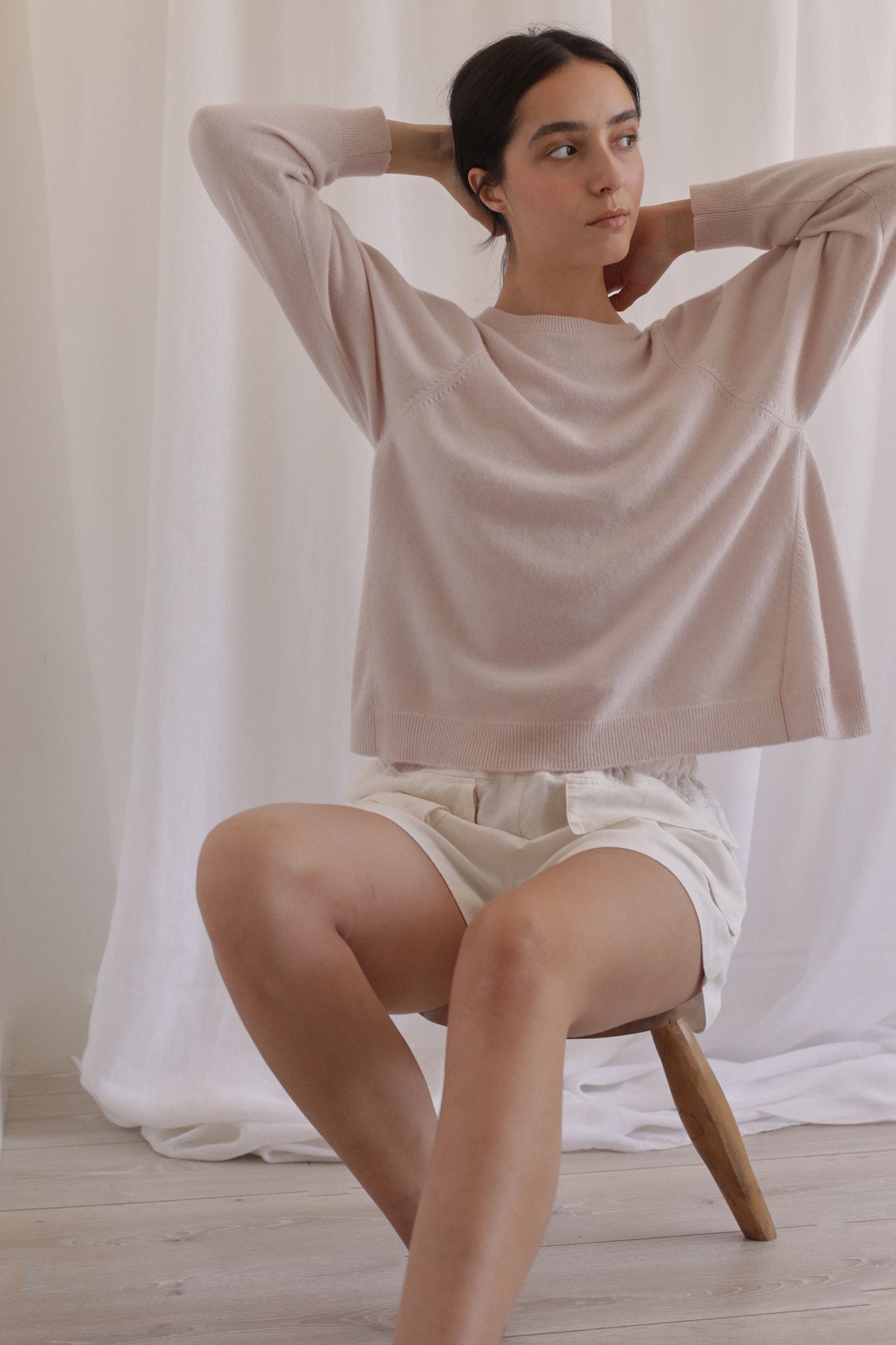 AMIRA | Cashmere sweater in Lunar