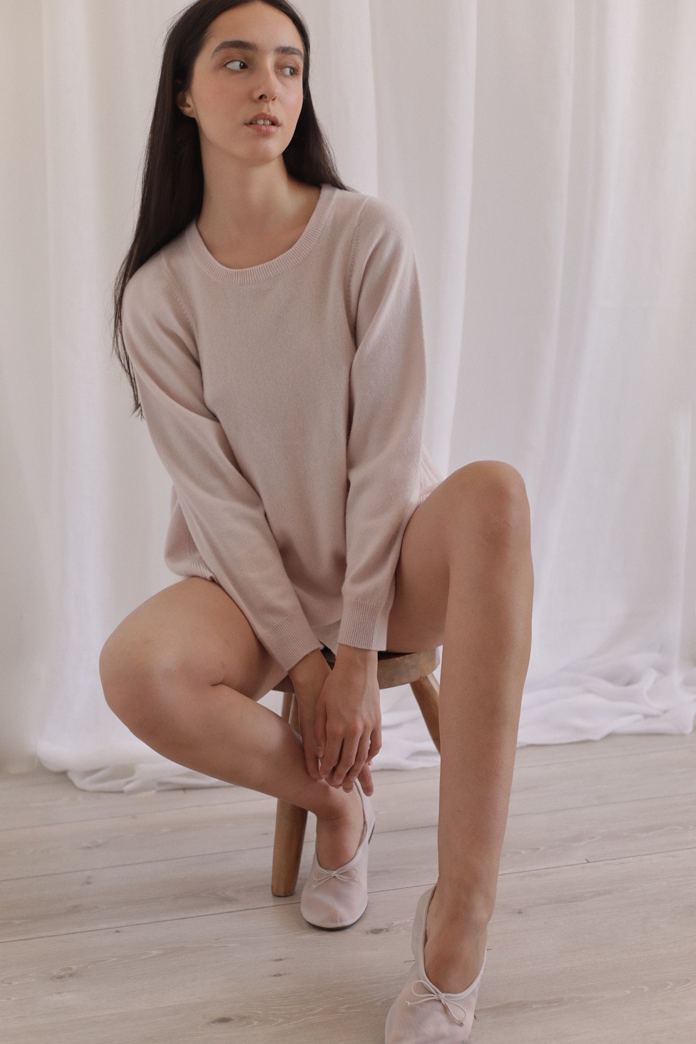 AMIRA | Cashmere sweater in Lunar