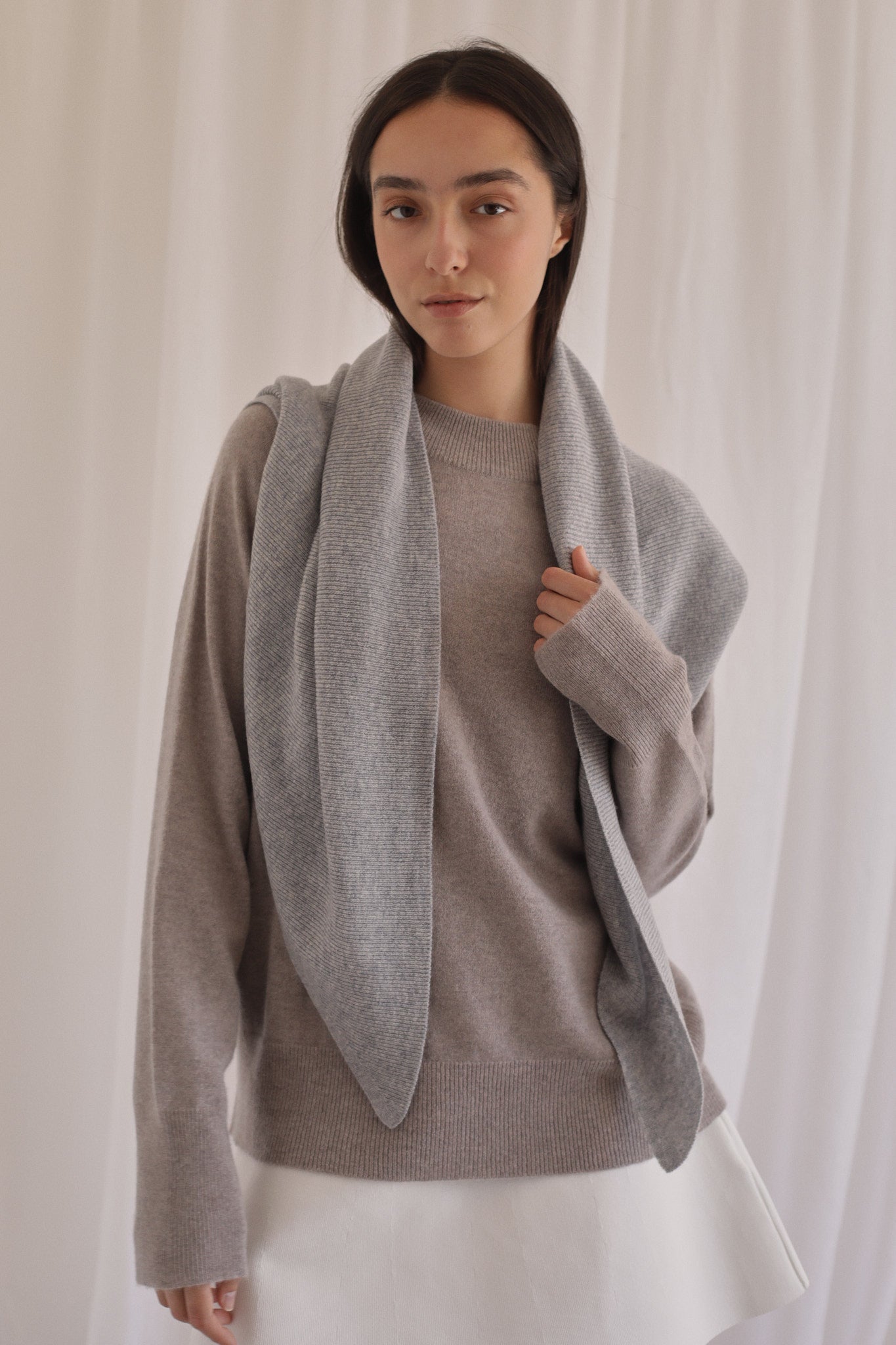 BRIDGE | Cashmere Triangle Scarf in Cineral