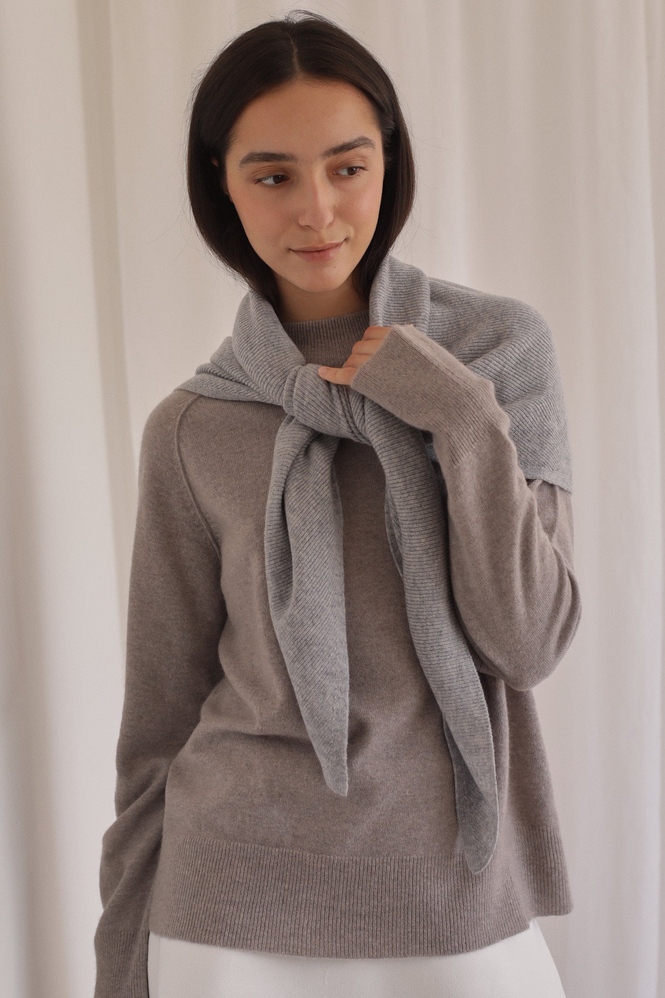BRIDGE | Cashmere Triangle Scarf in Cineral