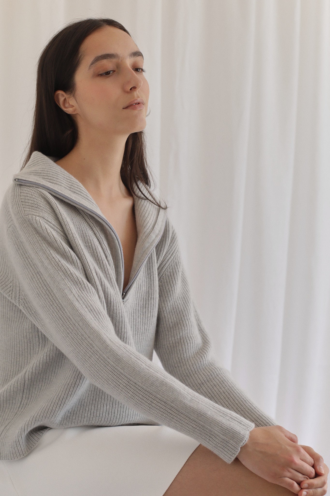JEN | Cashmere Sweater in Hoary