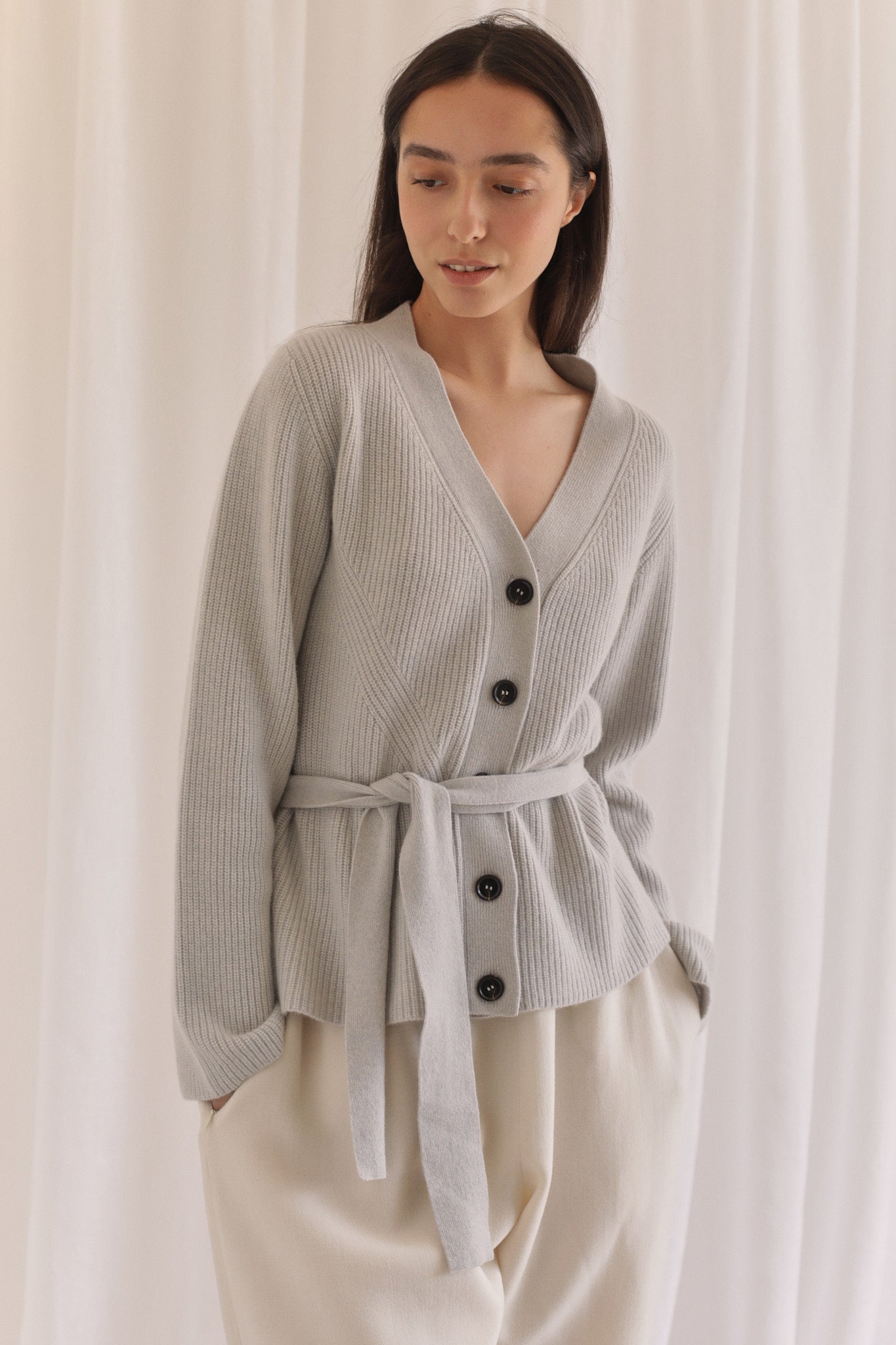 DAVE | Cashmere Cardigan in Hoary